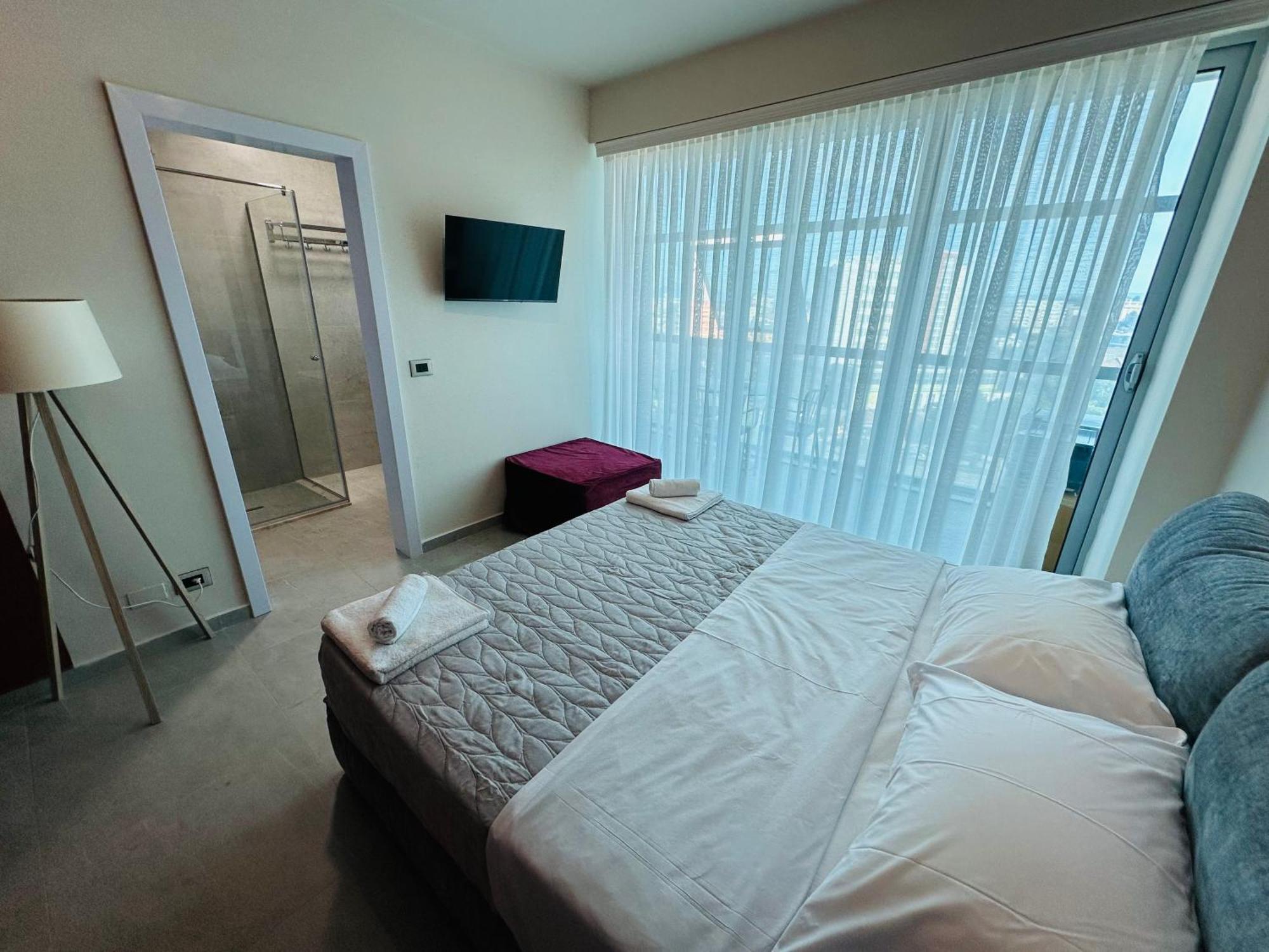 Stay-Five Rooms & Apartments Shkoder Exterior photo